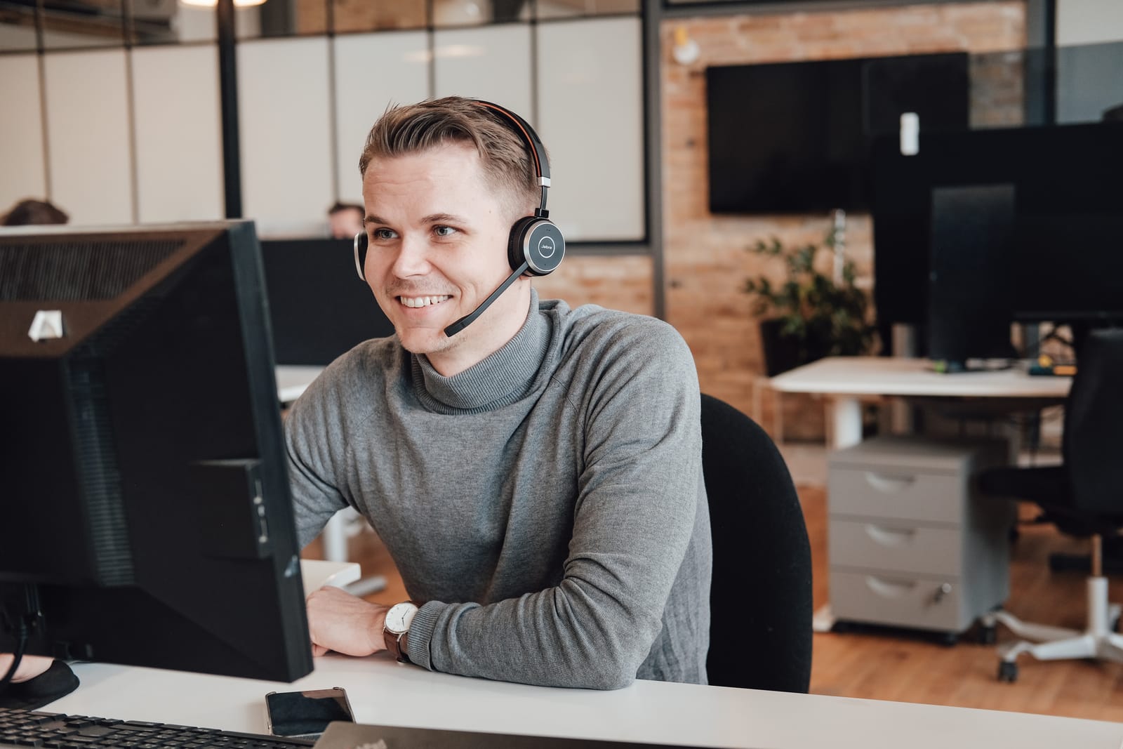 Specialist taler i telefon